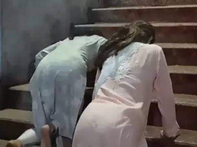 Janhvi Kapoor Climbs Temple Stairs On Knees As She Visits Tirupati