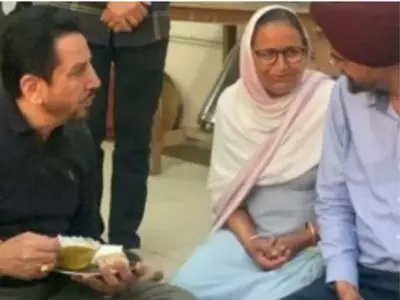 There's Happiness In The Family: What Gurdas Maan Said After Visiting Sidhu Moosewala's Parents