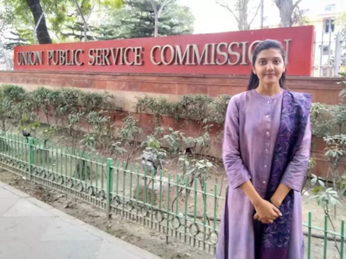 IAS Srushti Deshmukh's Marksheet Shows Perfect Score In 1st Attempt, Goes Viral: Here's Her Inspirational Story Indiatimes