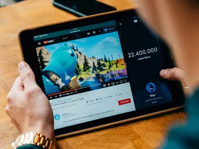 How Much Money Can You Earn With 1 Lakh Subscribers On YouTube?