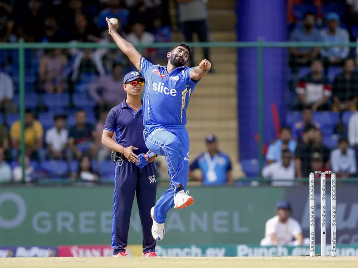 Ipl 2024 Jasprit Bumrah Gives Young Fan His Special Purple Cap Autograph After Match With Lsg Ipl 2024 Jasprit Bumrah Gives Young Fan His Special Purple Cap Autograph After Match With Lsg