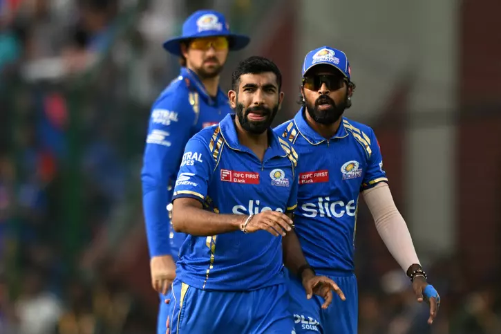 Ipl 2024 Jasprit Bumrah Gives Young Fan His Special Purple Cap Autograph After Match With Lsg Ipl 2024 Jasprit Bumrah Gives Young Fan His Special Purple Cap Autograph After Match With Lsg