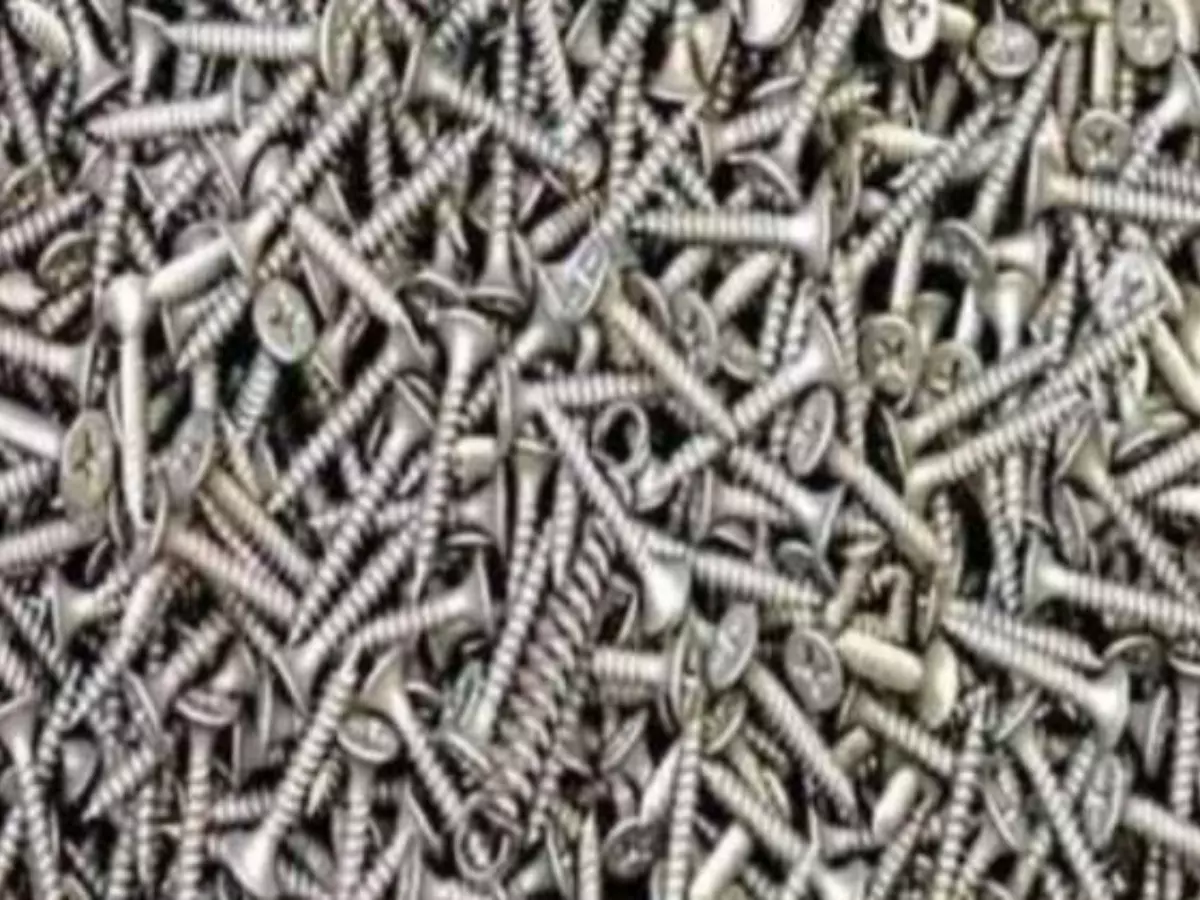 Optical Illusion: Spot The Hidden Spring Among Screws In 11 Seconds