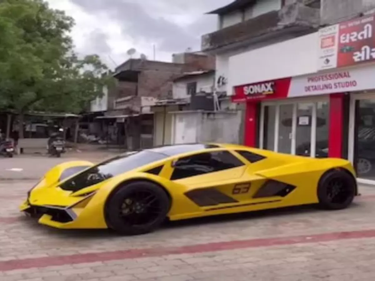 YouTuber Transforms Honda Civic Into A Lamborghini