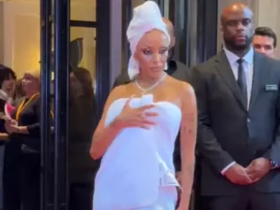 Met Gala 2024: Doja Cat Arrives At Fashion Event In A Towel, Internet Says 'Can't Believe This' 