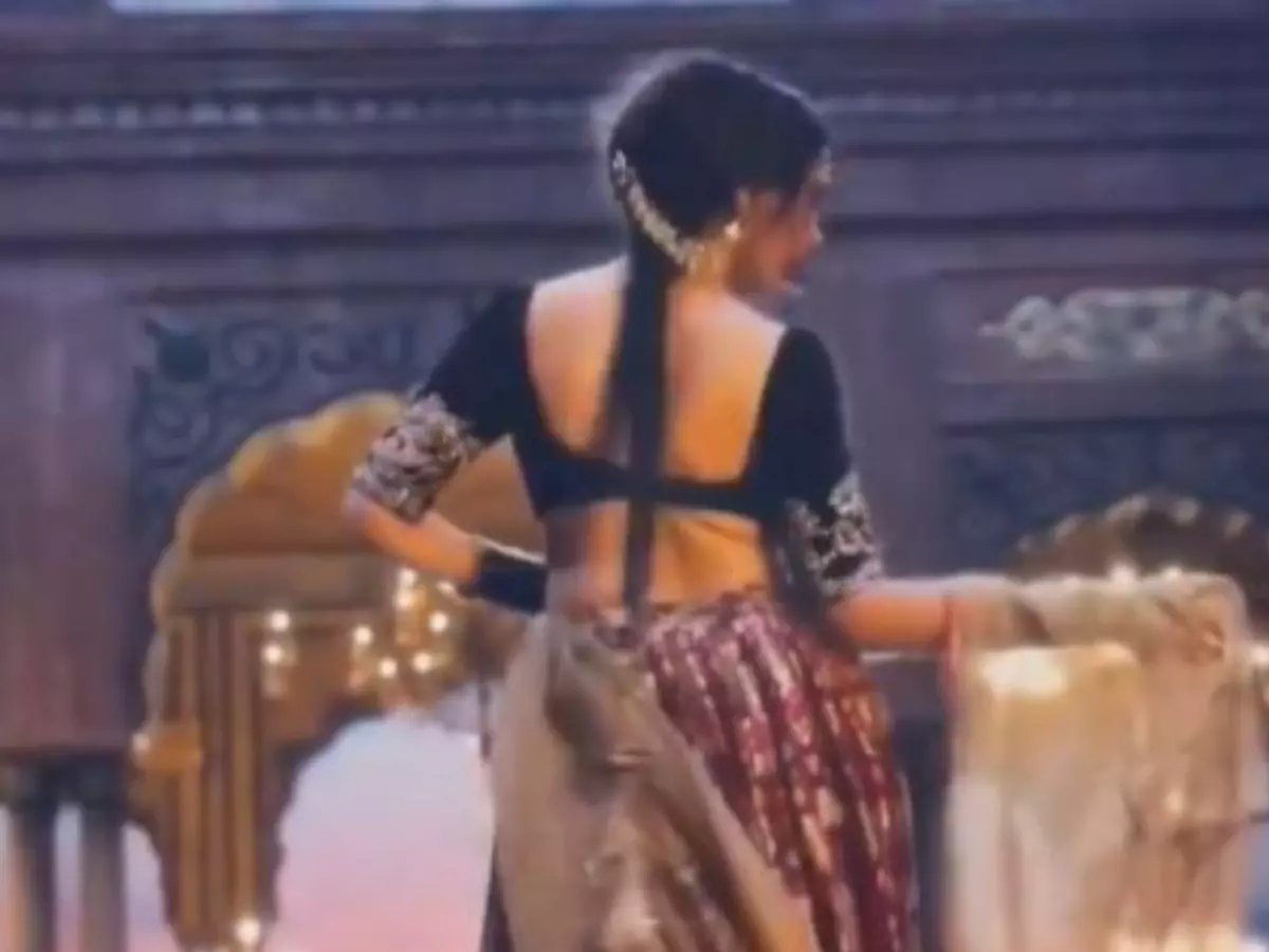 What Is Gaja Gamini Walk Aditi Rao Hydari Nailed The Fabulous Walk To what-is-gaja-gamini-walk-aditi-rao-hydari-nailed-the-fabulous-walk-to