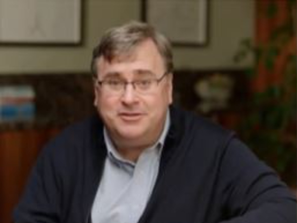 Watch LinkedIn CoFounder Sends His 'Digital Twin' For Interview