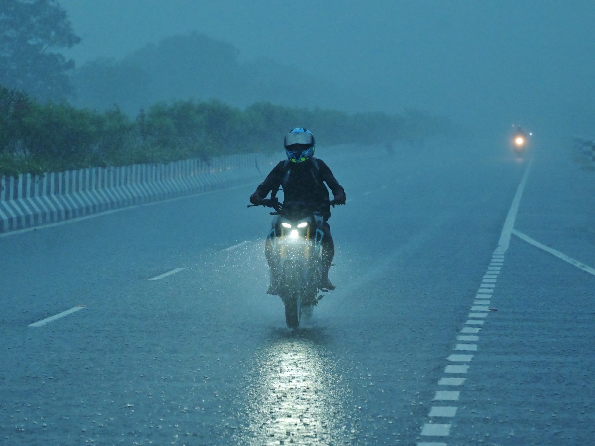 Cyclone Fengal: Schools, Colleges Shut In Seven Tamil Nadu Districts As ...