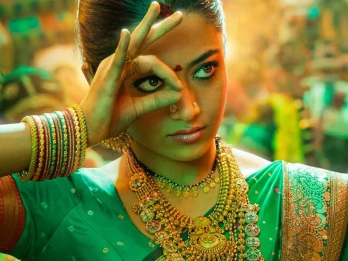 Allu Arjun's Pushpa 2 to get a sequel? Rashmika Mandanna drops a hint