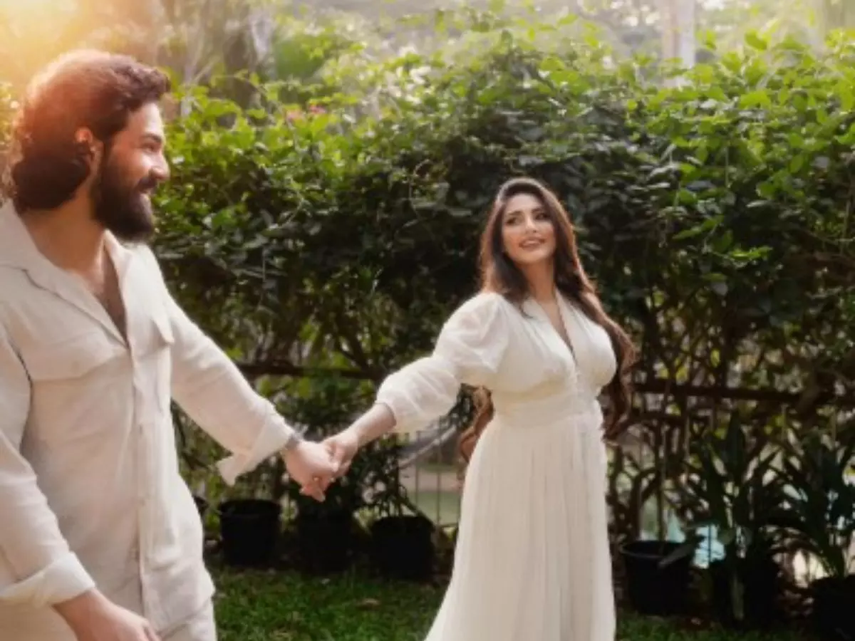 Finally, it's happening! Akhil Akkineni, Nagarjuna's younger son, gets engaged to Zainab Ravdjee; see post Finally, it's happening! Akhil Akkineni, Nagarjuna's younger son, gets engaged to Zainab Ravdjee; see post