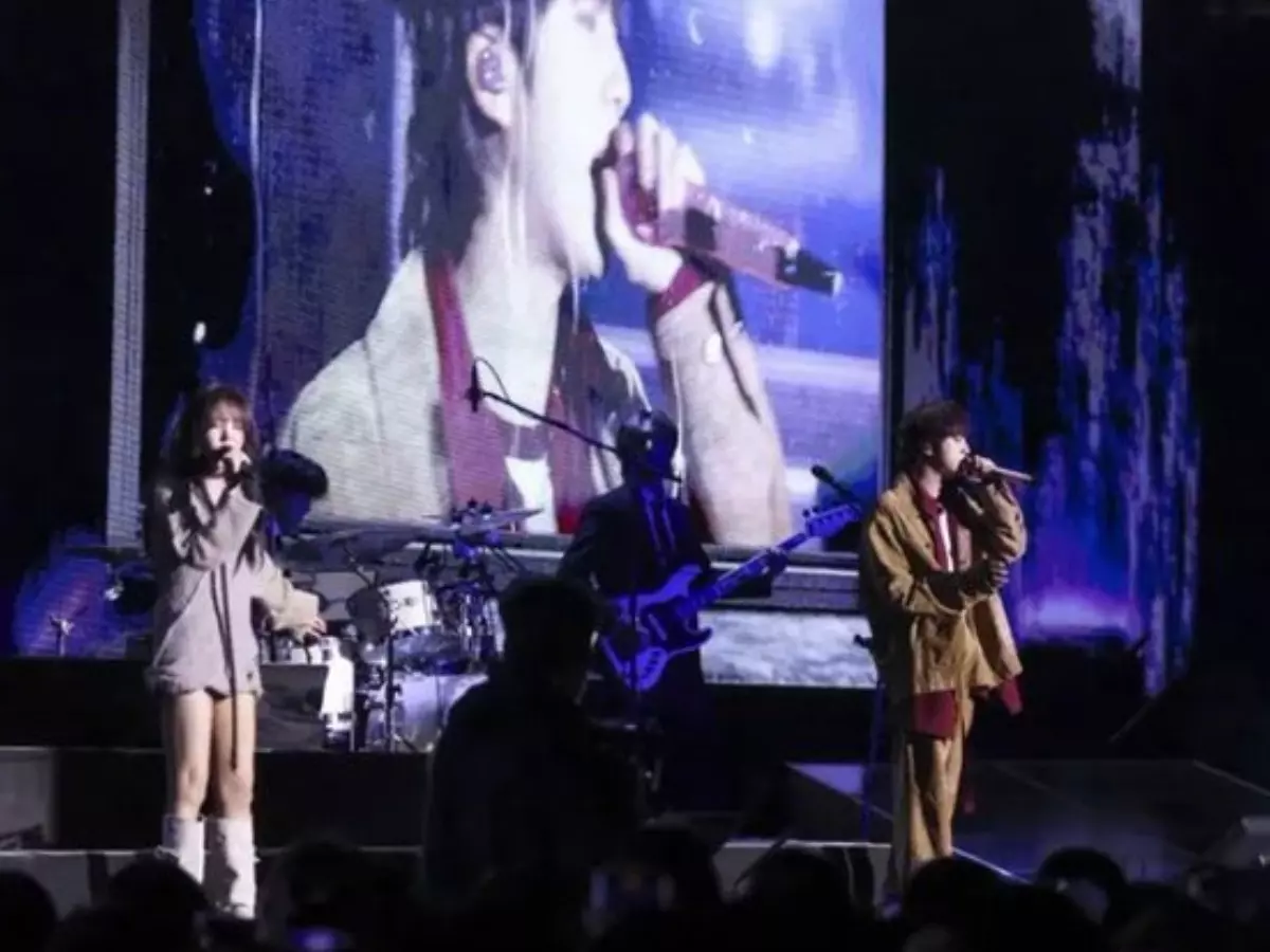 'Tell them the pandemic is over': BTS' Jin and Red Velvet member Wendy's 'social distancing' on stage sparks meme fest 'Tell them the pandemic is over': BTS' Jin and Red Velvet member Wendy's 'social distancing' on stage sparks meme fest
