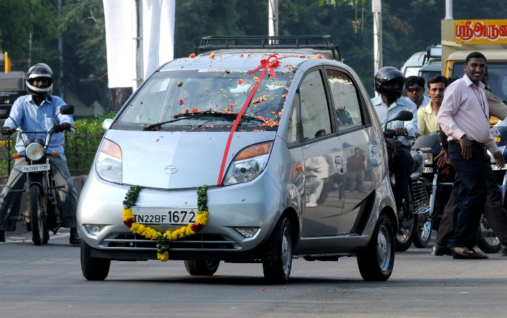 Why Ratan Tata wanted to make Tata Nano the people s car which cost Rs 1 lakh even when it only made losses