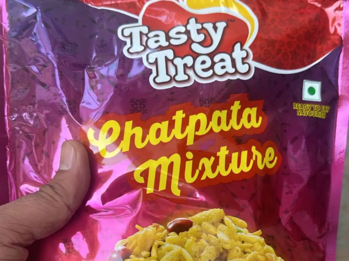 208 kg cocaine worth Rs 2000 crore concealed in snacks packets seized in Delhi 208 kg cocaine worth Rs 2000 crore concealed in snacks packets seized in Delhi