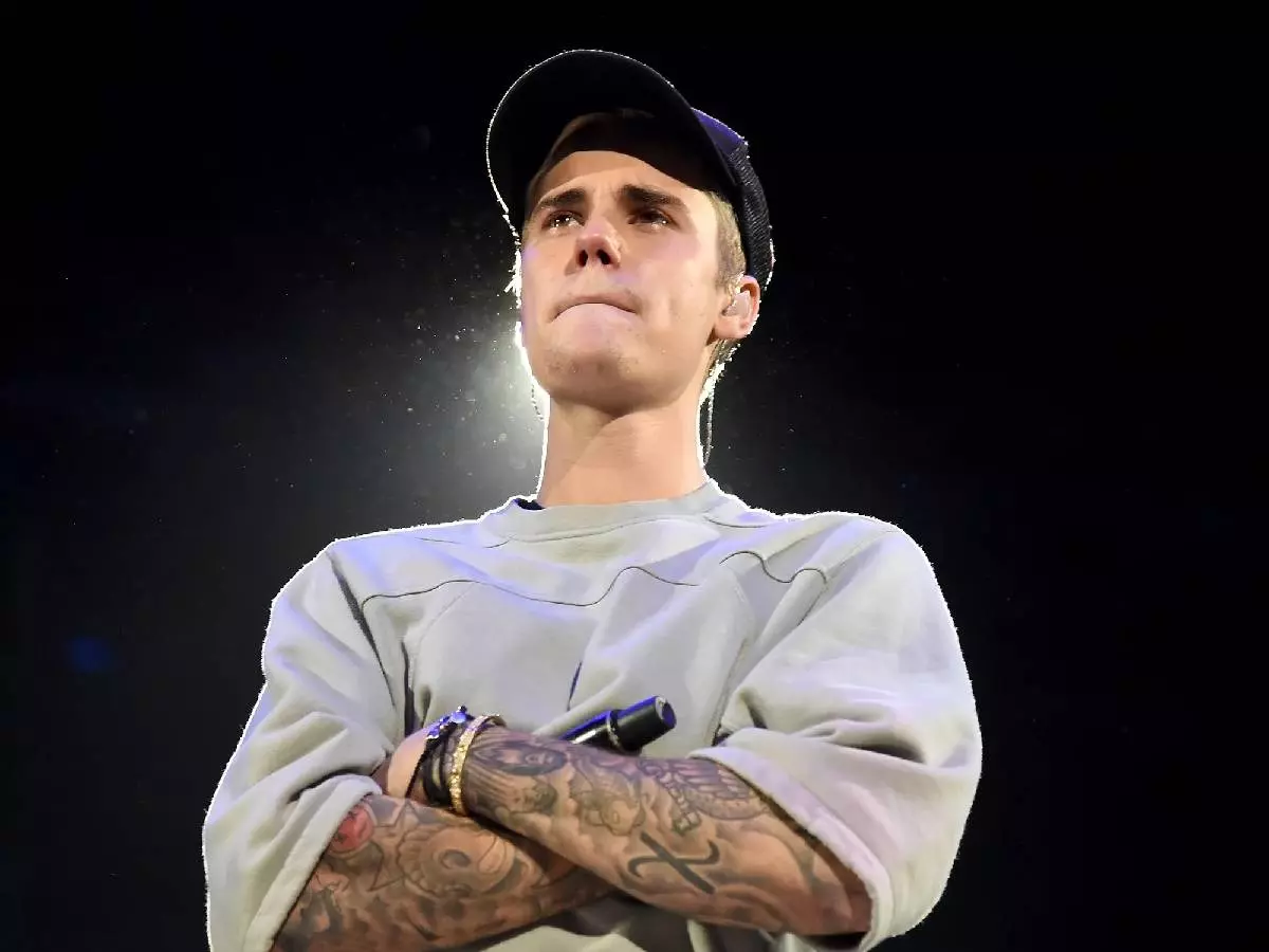 Justin Bieber 'more troubled than ever' amid former mentor Diddy's scandal: 'He seems to be regressing'