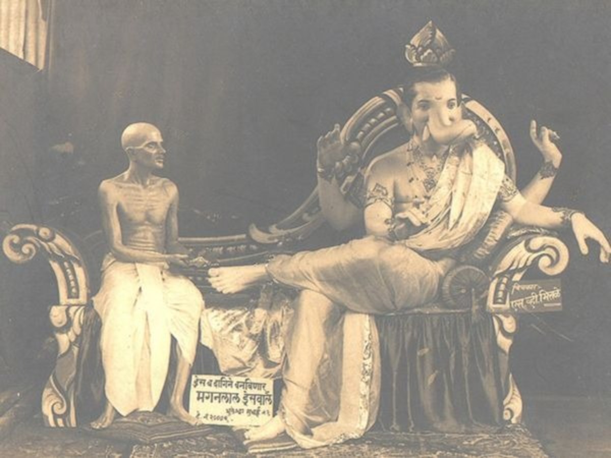 Rare looks of Lalbaugcha Raja during Ganesh Chaturthi before Independence