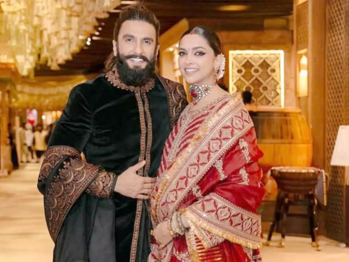 Ranveer Singh Et Deepika Padukone 2024 Ranveer Singh Looks Ecstatic As ranveer-singh-et-deepika-padukone-2024-ranveer-singh-looks-ecstatic-as