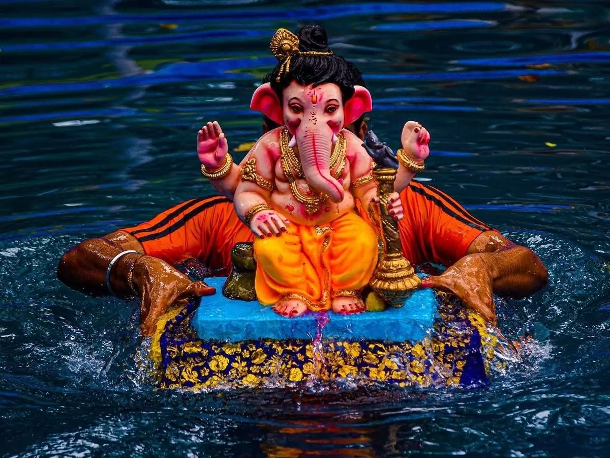 Ganesh Visarjan wishes, quotes, messages and WhatsApp status on Ananta