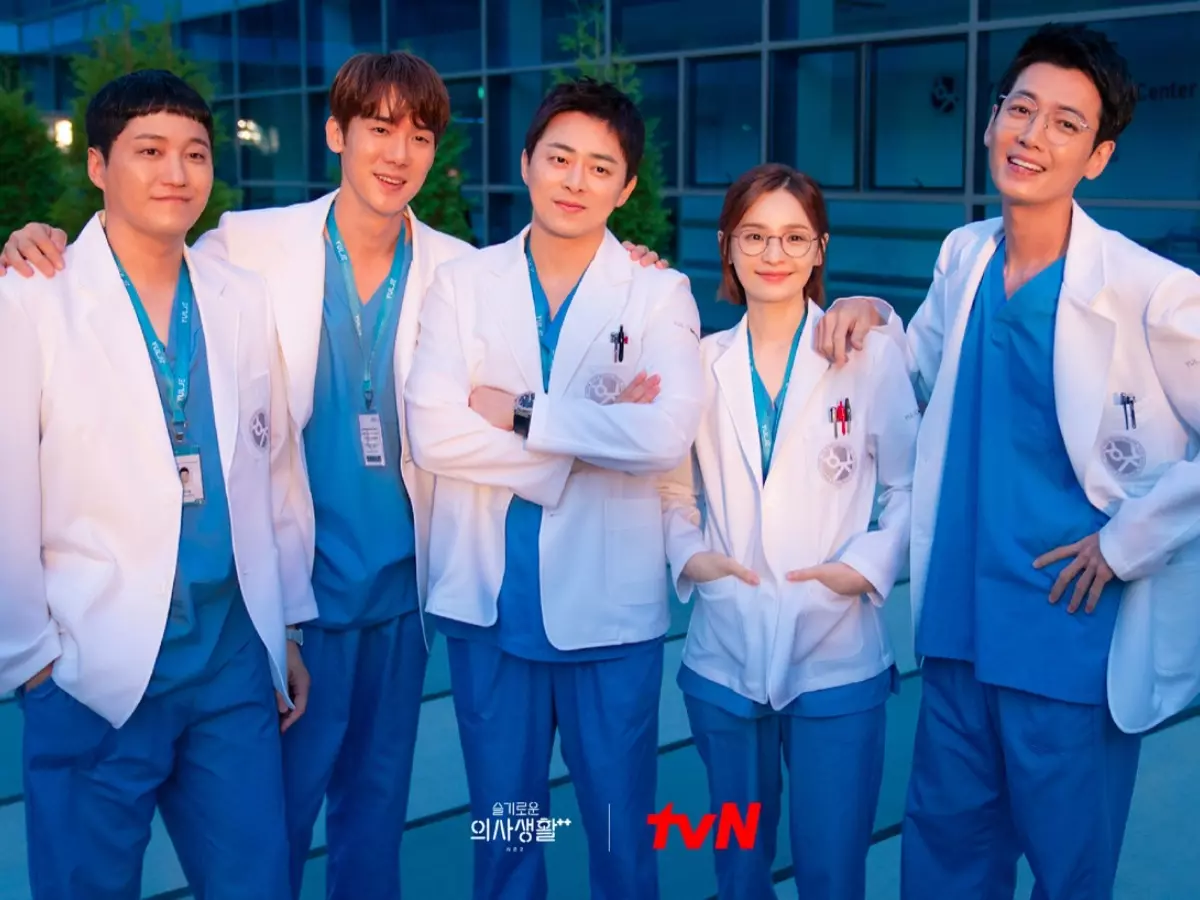 Will there be Hospital Playlist Season 3? Director Shin Won Ho hints at  possibility: 'It all depends on viewers'
