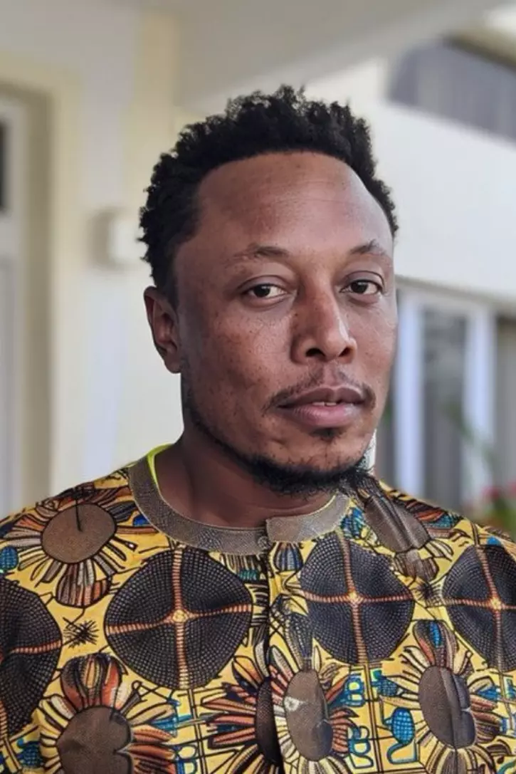 AI suspicions grow as viral photo shows unnatural flaws AI suspicions grow as viral photo shows unnatural flaws