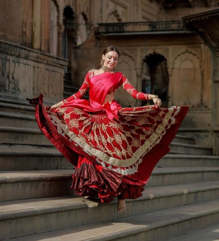 How to perfectly wear a Gopi dress this Janmashtami?| Credit: Instagram/chintamanidiana