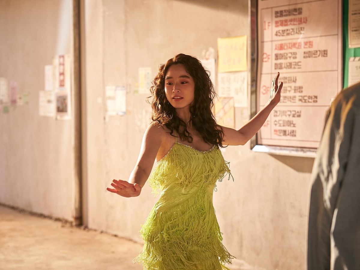 Beyond bold scenes, Aema portrays women’s struggles and resilience in 1980s Korean film industry | Credit: Netflix