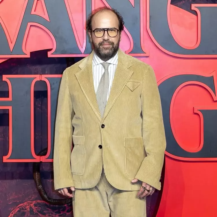 As anger toward Noah Schnapp escalated, Brett Gelman’s name entered the conversation.. Credit: Instagram|brettgelman As anger toward Noah Schnapp escalated, Brett Gelman’s name entered the conversation.. Credit: Instagram|brettgelman