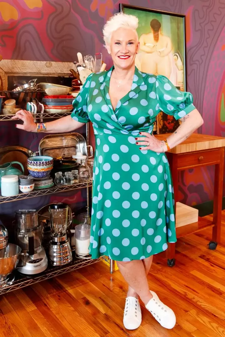 22 days after Anne Burrell’s death, shocking new details emerge as