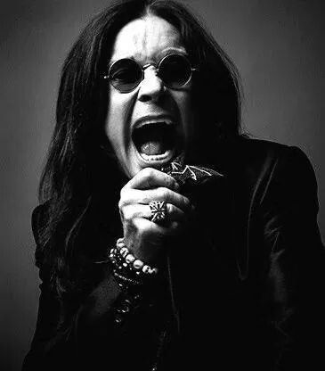 Ozzy Osbourne’s bat-biting tale resurfaces after his death | Credit: X/Joe_Hugen