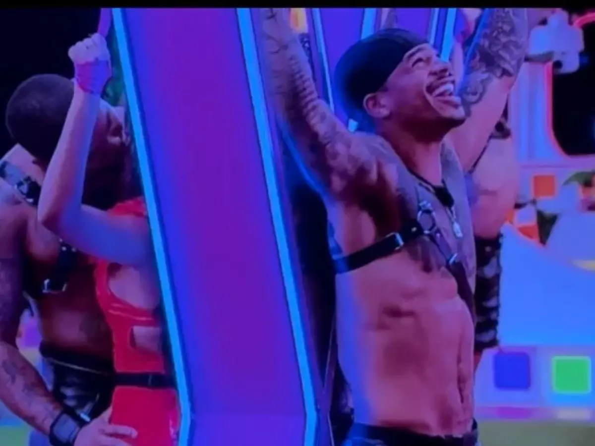 Love Island USA S7 E9: Ace sparks outrage over Amaya kiss Love Island USA S7 E9: Ace sparks outrage over Amaya kiss