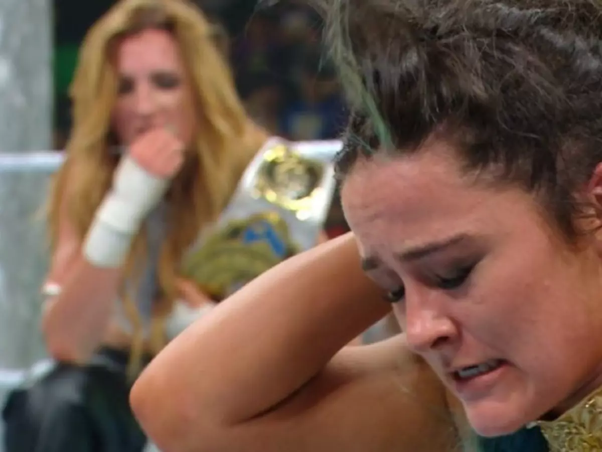 becky-6844ded73c39e Becky Lynch (L) beat Lyra Valkyria at Money in the Bank. | Credit: WWE