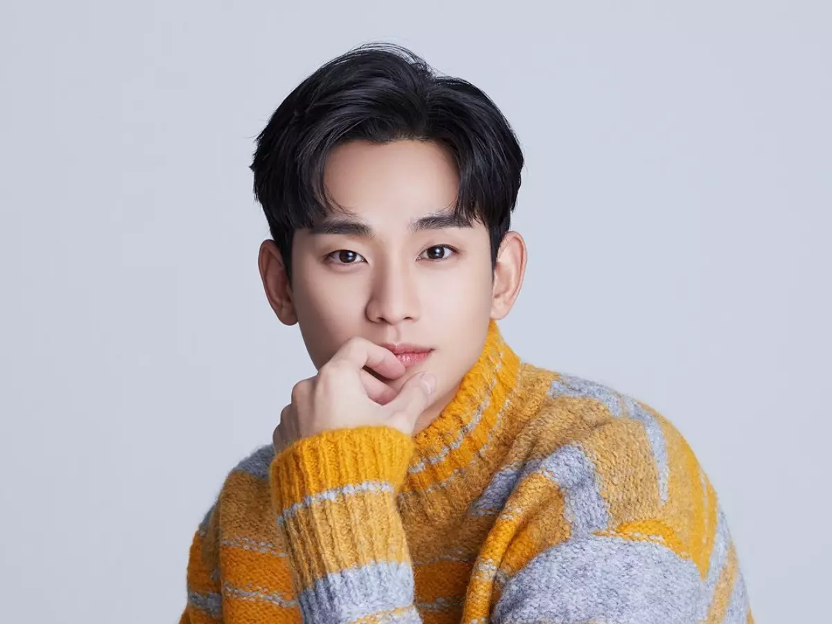 Despite Kim Sae-ron scandal, Kim Soo-hyun remains No. 1 in star rankings for fifth straight week Despite Kim Sae-ron scandal, Kim Soo-hyun remains No. 1 in star rankings for fifth straight week