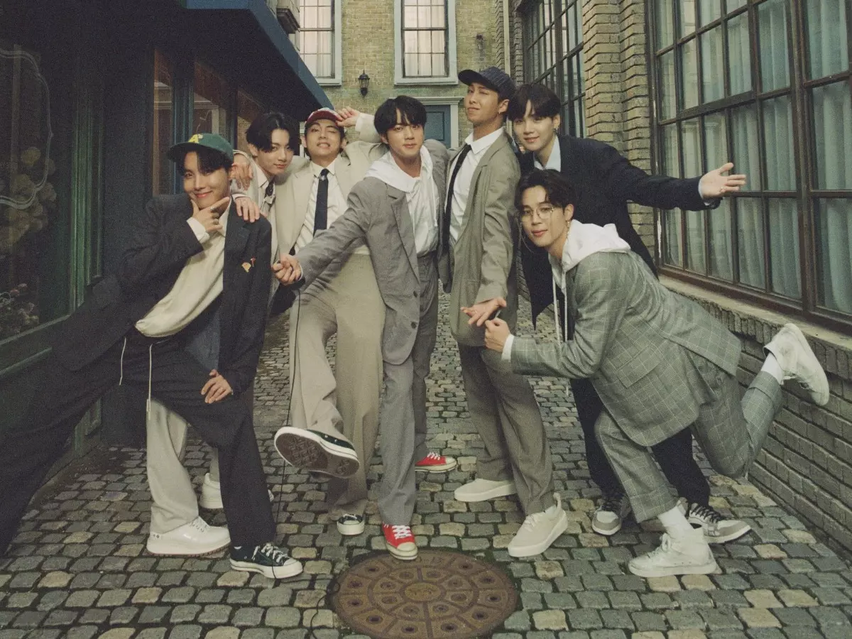 What's in the cards for BTS? Tarot reading reveals powerful shifts for Jin, SUGA, J-Hope, RM, Jimin, V, and Jungkook What's in the cards for BTS? Tarot reading reveals powerful shifts for Jin, SUGA, J-Hope, RM, Jimin, V, and Jungkook