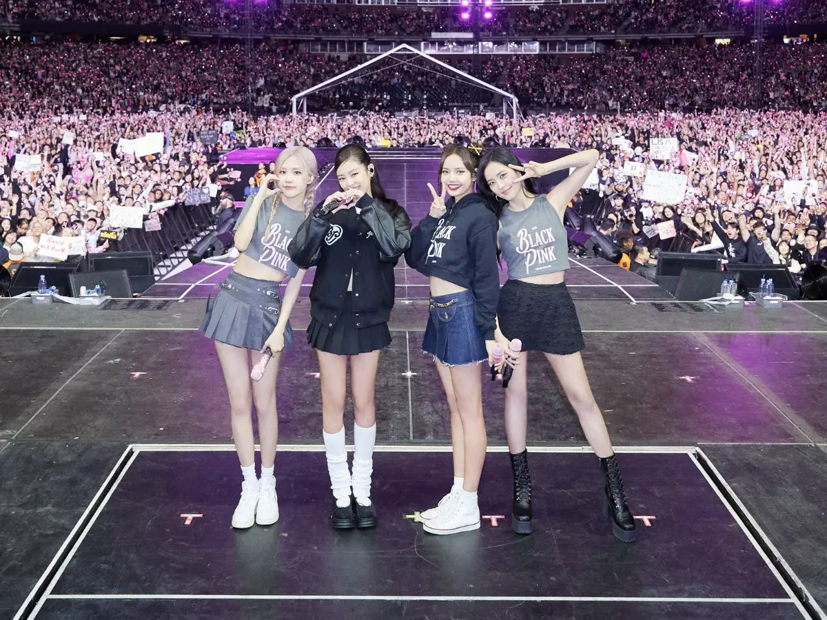 Jisoo, Jennie, Ros¨¦ & Lisa face backlash from BLINKs ahead of BLACKPINK's DEADLINE world tour; ask if it's 'time to stan another?group?' Jisoo, Jennie, Ros¨¦ & Lisa face backlash from BLINKs ahead of BLACKPINK's DEADLINE world tour; ask if it's 'time to stan another?group?'