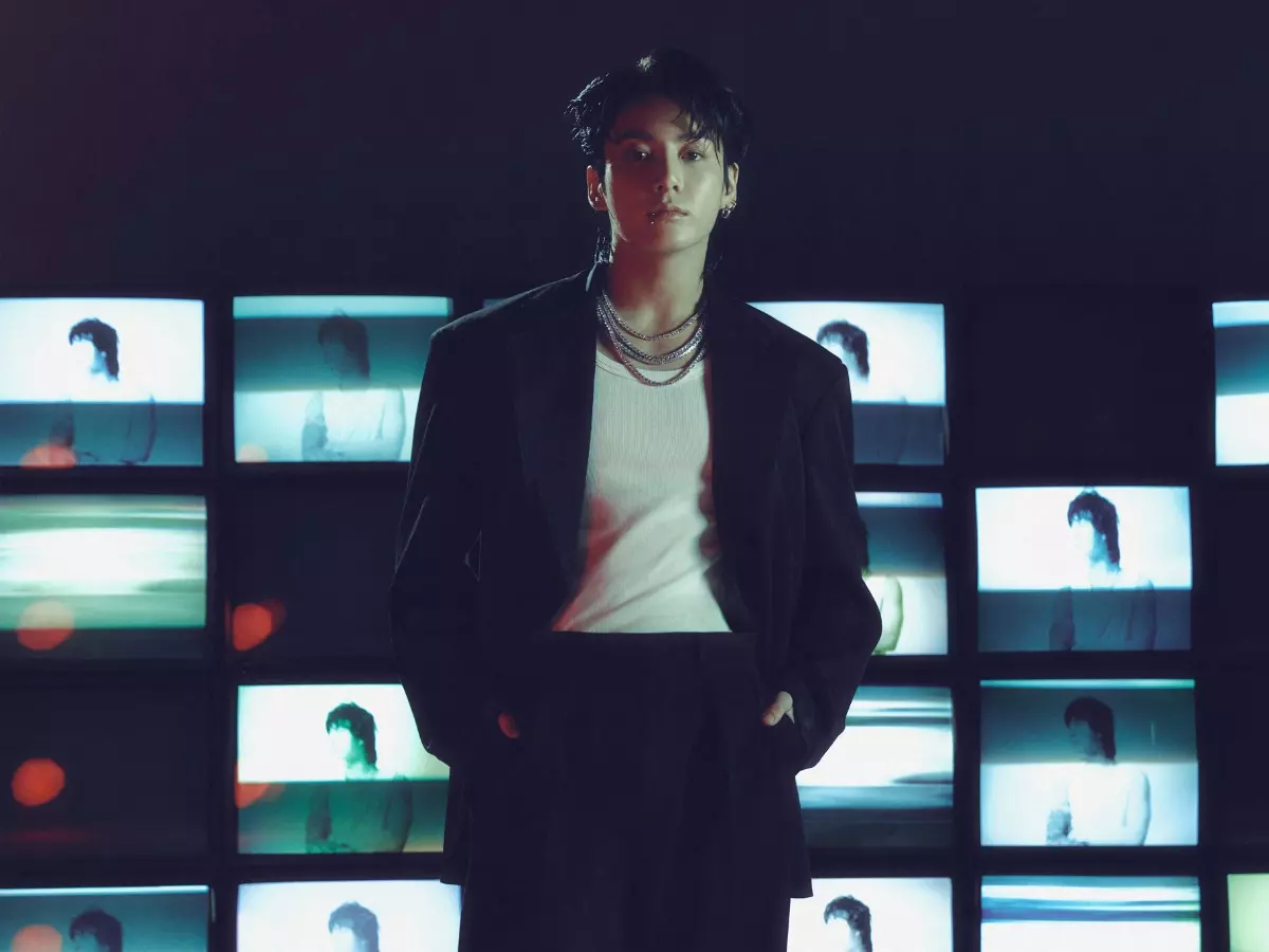 Jungkook reportedly planning solo tour and new album post-discharge Jungkook reportedly planning solo tour and new album post-discharge