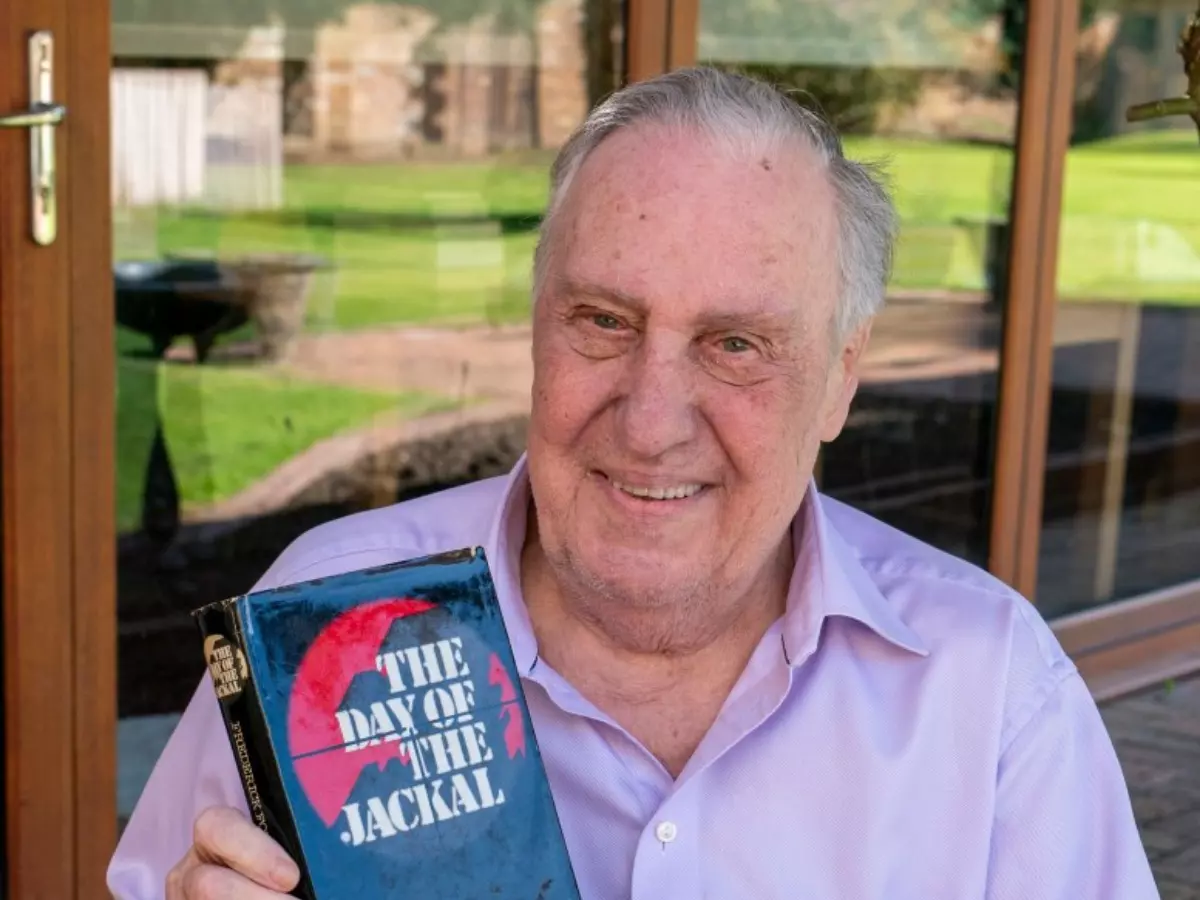 Frederick Forsyth, author of &The Day of the Jackal*, dies at 86 Credit: X | @elaine_paige Frederick Forsyth, author of &The Day of the Jackal*, dies at 86 Credit: X | @elaine_paige