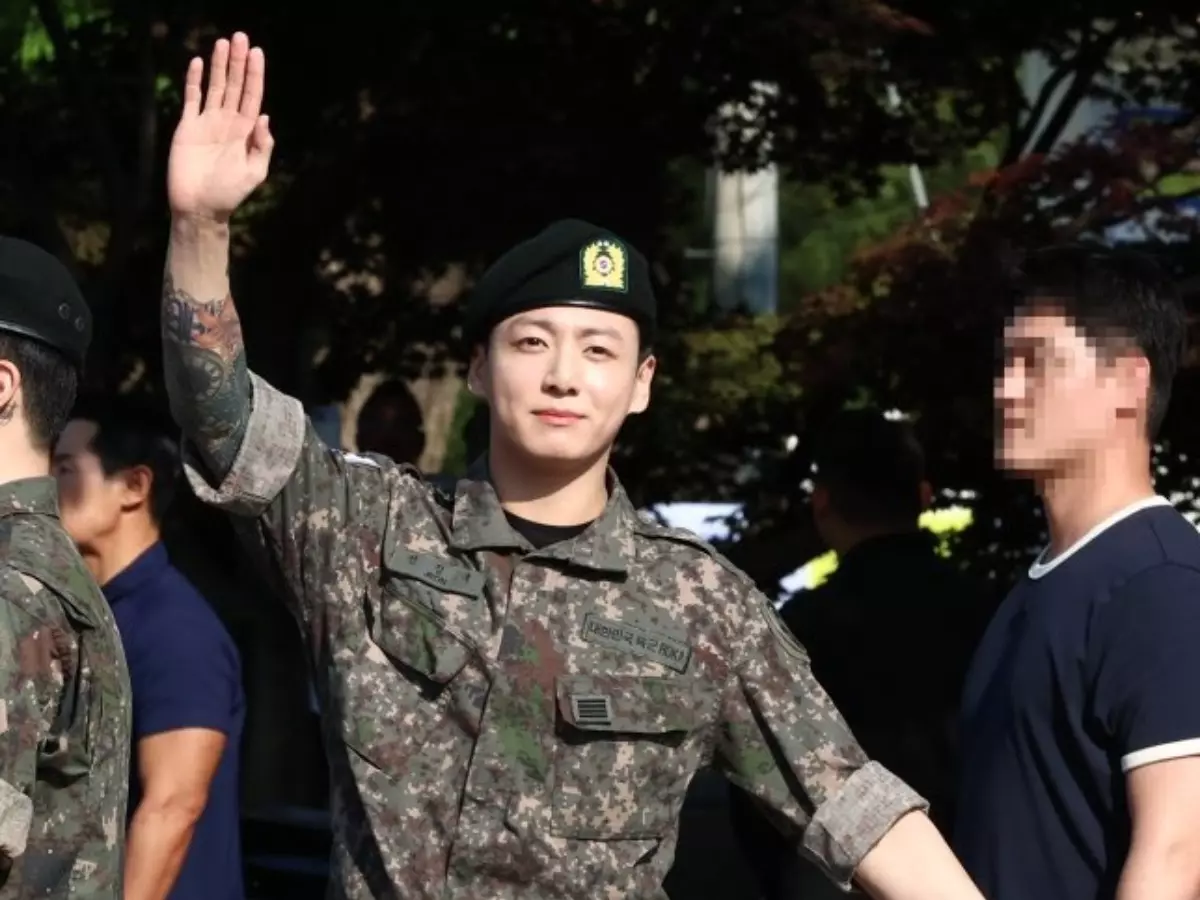 Jungkook của BTS bị nhắm đến trong nỗ lực đột nhập vào nhà chỉ một ngày sau khi xuất ngũ; 'fan' Trung Quốc bị bắt