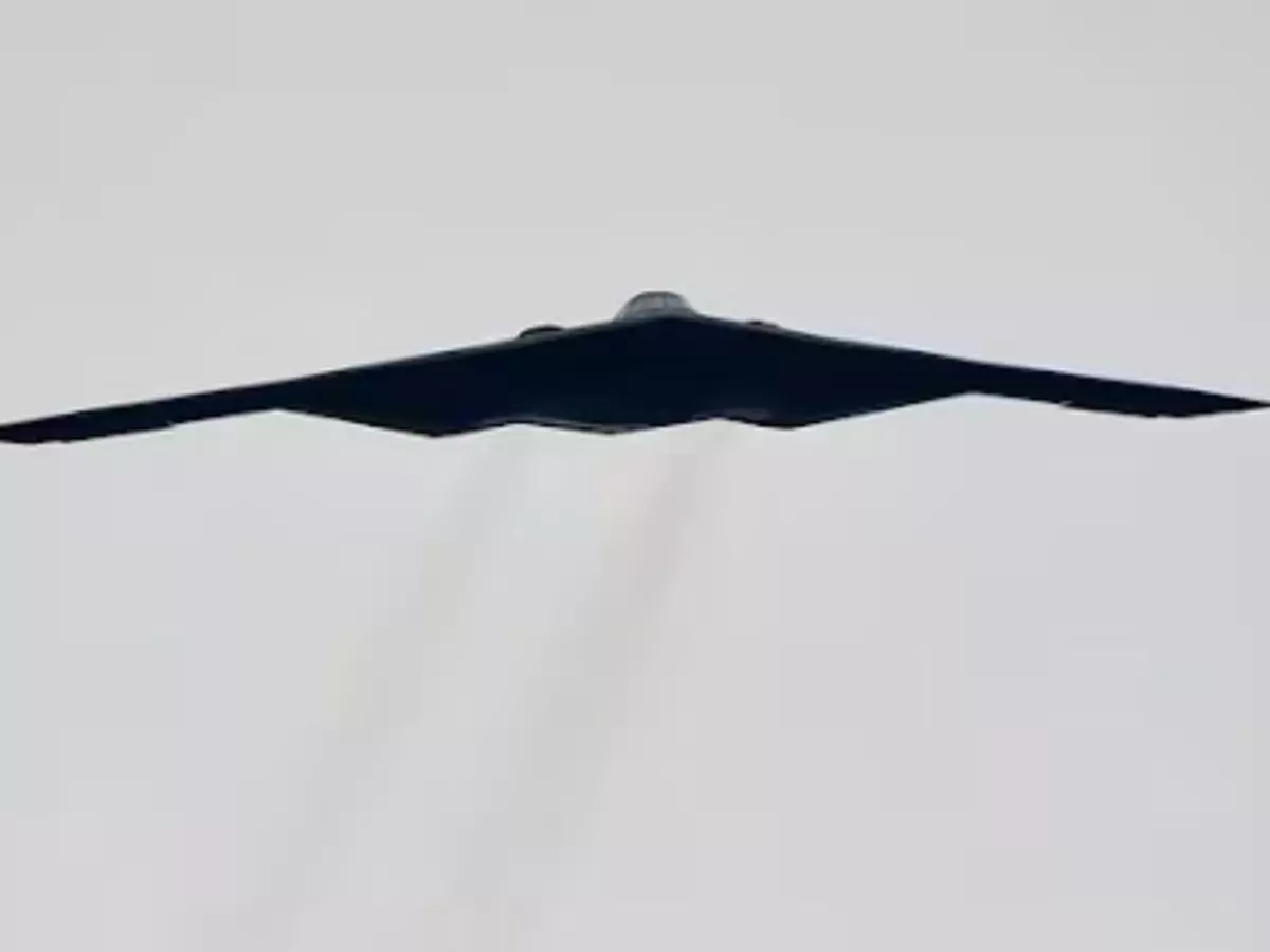 B-2 Bombers with microwaves, beds & restrooms fly 37 hours to hit Iran¡¯s Fordow; here¡¯s all about the $2 billion jet Indiatimes