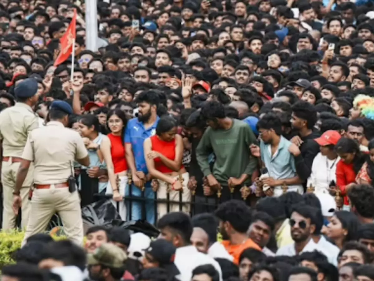 RCB IPL victory celebration ends in stampede: 8 feared dead, 25 injured outside Chinnaswamy stadium Indiatimes
