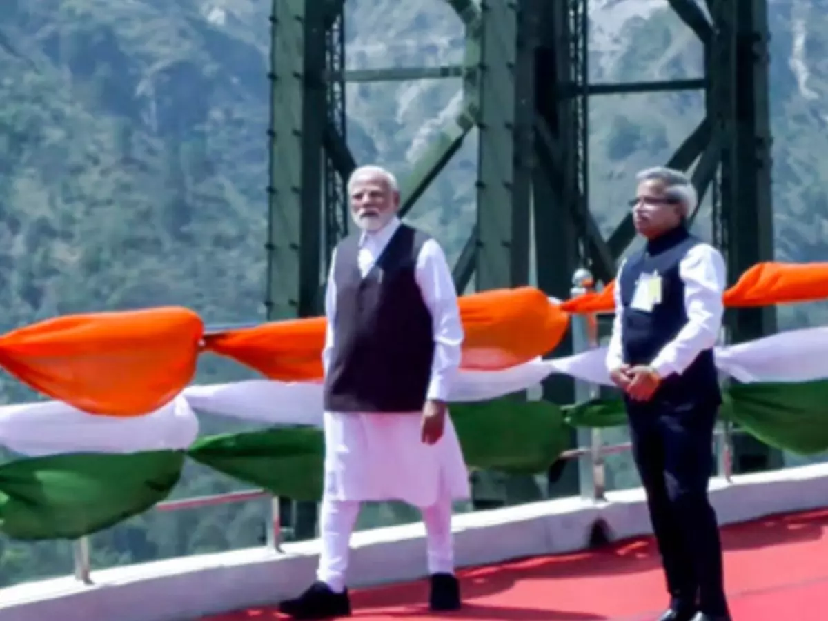 PM Modi inaugurates ?43,780-crore Chenab rail bridge, world's tallest arch; 272-km USBRL rail link to Kashmir now complete Indiatimes
