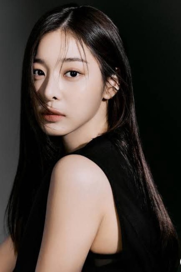 Has Seol In Ah terminated her contract with Kim Soo Hyun's agency?