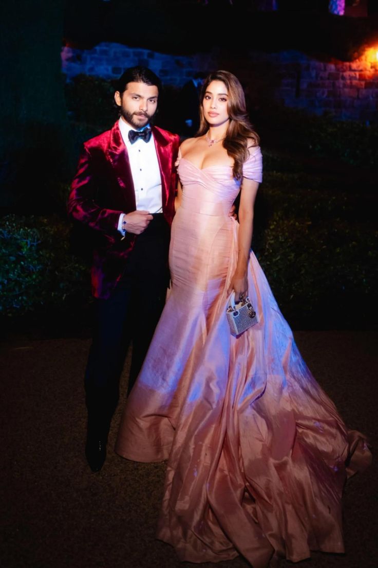 Janhvi Kapoor and Shikhar Pahariya | Credit: Instagram | janhvikapoor