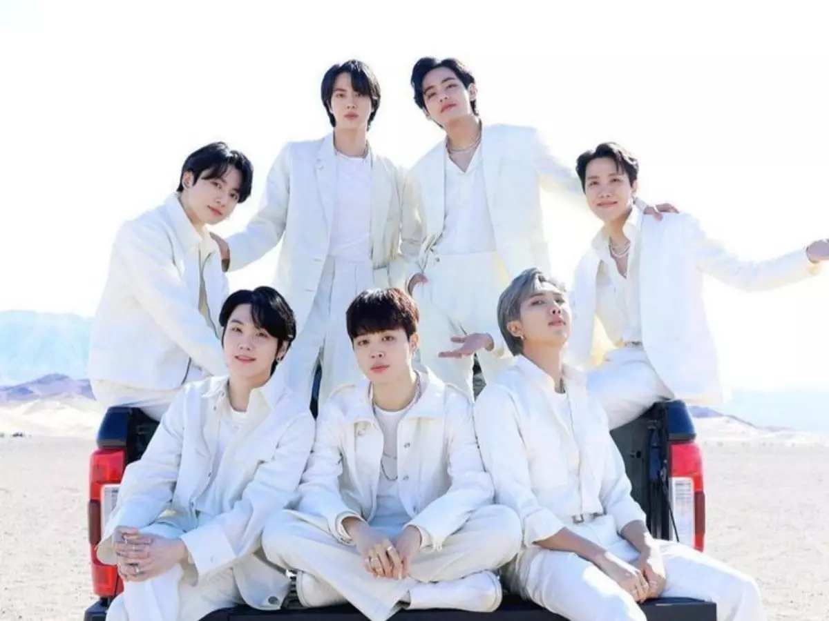 BTS holds the crown in May's boy group rankings ! even while on a break! BTS holds the crown in May's boy group rankings ! even while on a break!