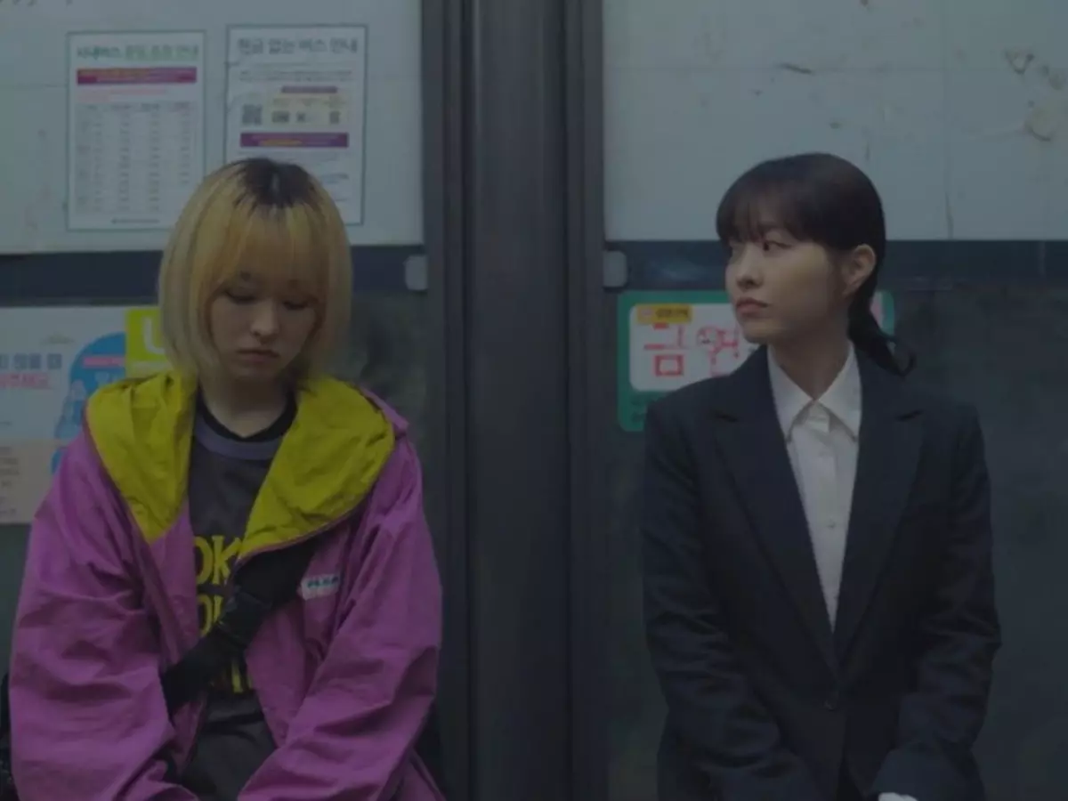Park Bo Young shines in double role in Our Unwritten Seoul Park Bo Young shines in double role in Our Unwritten Seoul