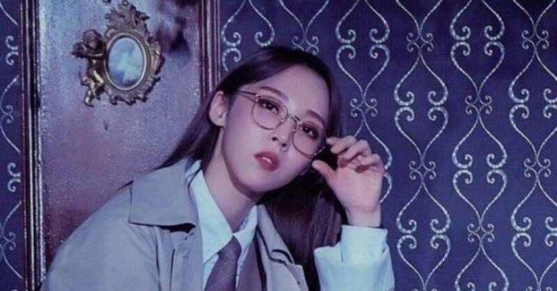 K-POP महिलाओं की मूर्तियाँ ऊर्जा बॉस की सेवा करती हैं