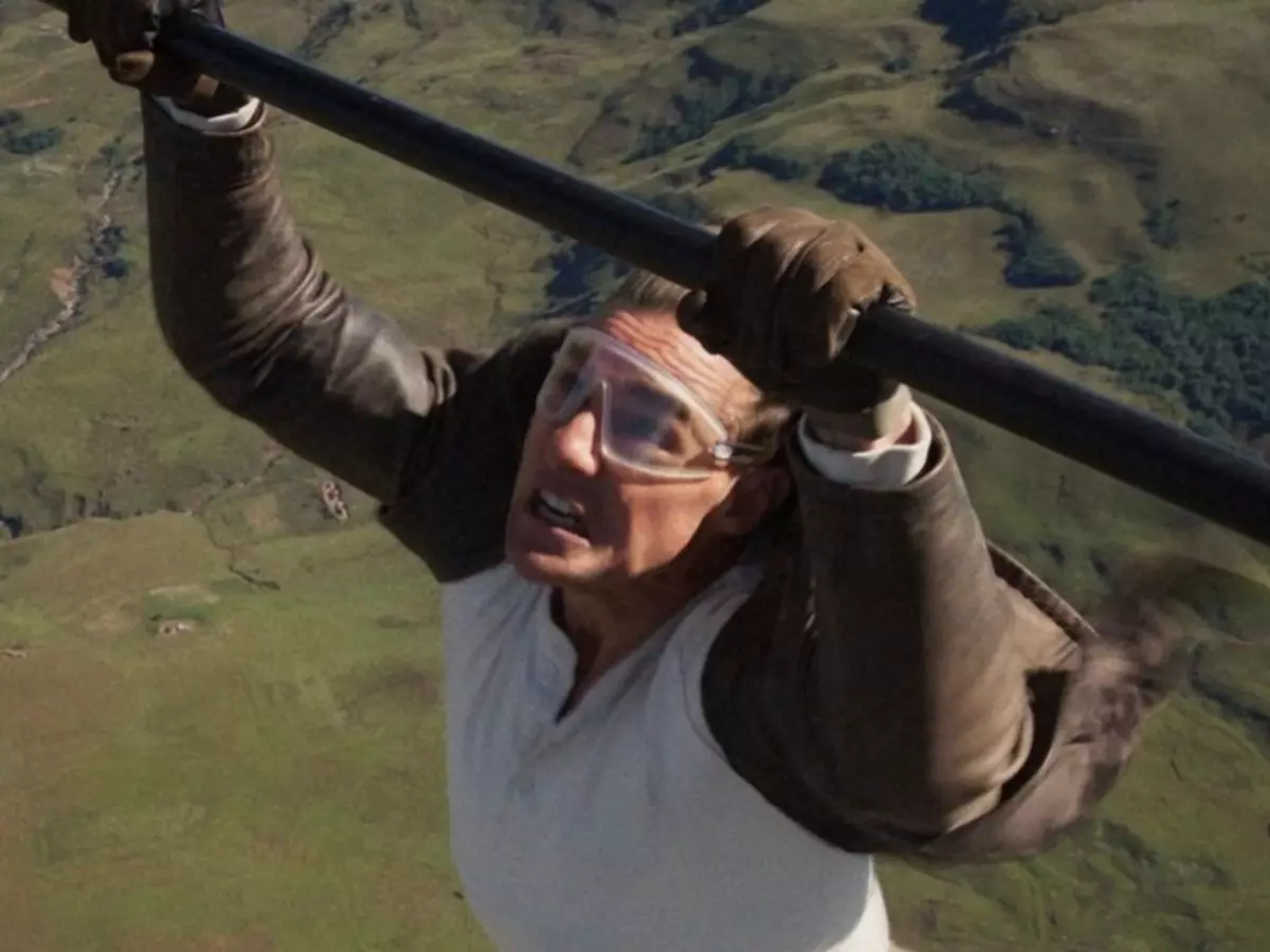 mi8-6827fb1ab93b7 Tom Cruise in MI 8. | Credit: Paramount Pictures
