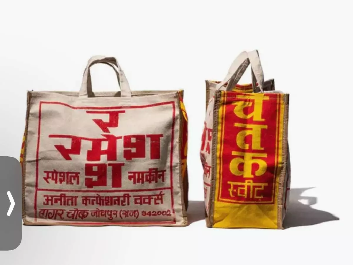 Why a Rs 100 jhola selling for Rs 4000 is going viral in India? | Credit: X | wordi25 Why a Rs 100 jhola selling for Rs 4000 is going viral in India? | Credit: X | wordi25