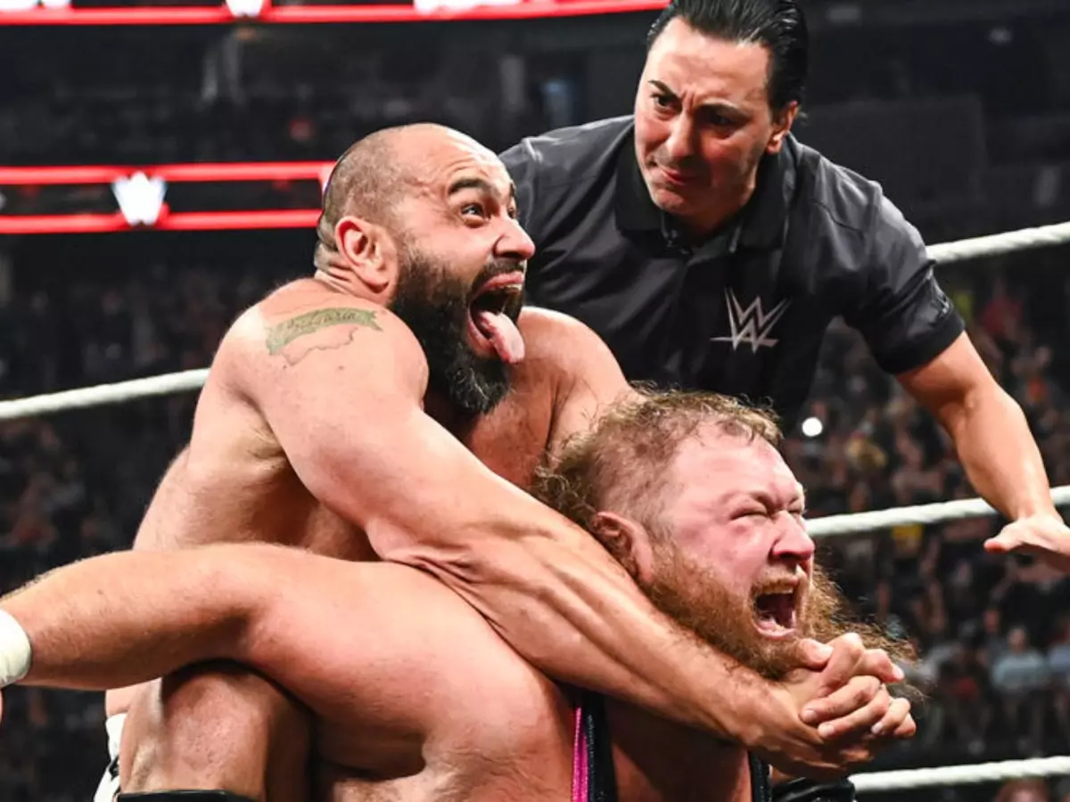 rusevreturn-682c57cb54f10 Rusev applies The Accolade to Otis. | Credit: WWE