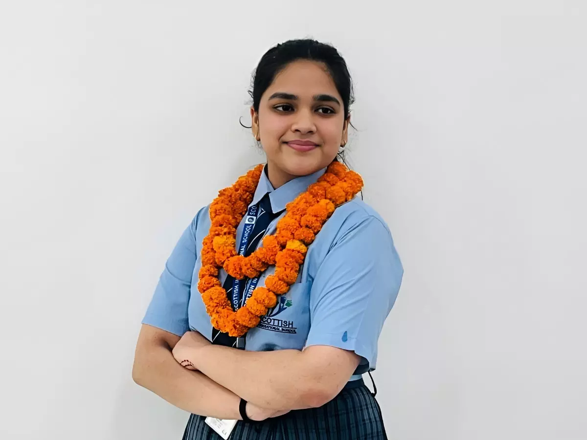 Savi Jain scored 499 out of 500 in CBSE class 12 exam Savi Jain scored 499 out of 500 in CBSE class 12 exam