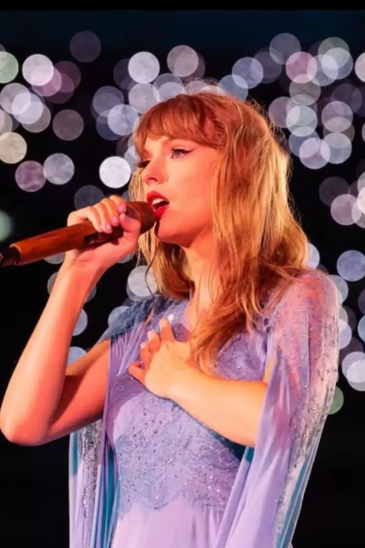 Why Taylor Swift fans are side-eyeing Sydney Sweeney and Scooter Braun’s romance. | X @sweeneydailyx Why Taylor Swift fans are side-eyeing Sydney Sweeney and Scooter Braun’s romance. | X @sweeneydailyx