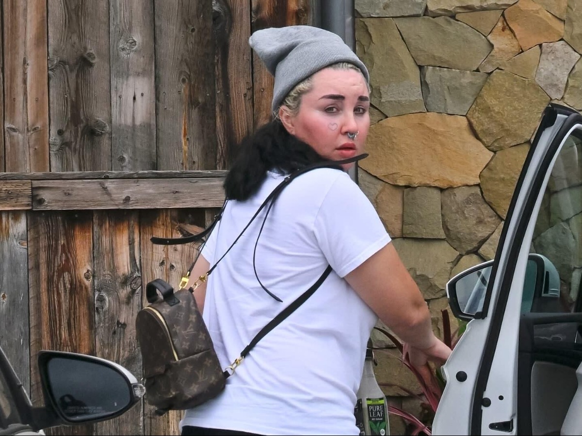 Fact check: Did Amanda Bynes post a TikTok alleging Dan Schneider assaulted  and impregnated her at 13? Here's the truth